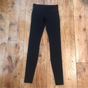 Lululemon wunderunder black leggings size 4